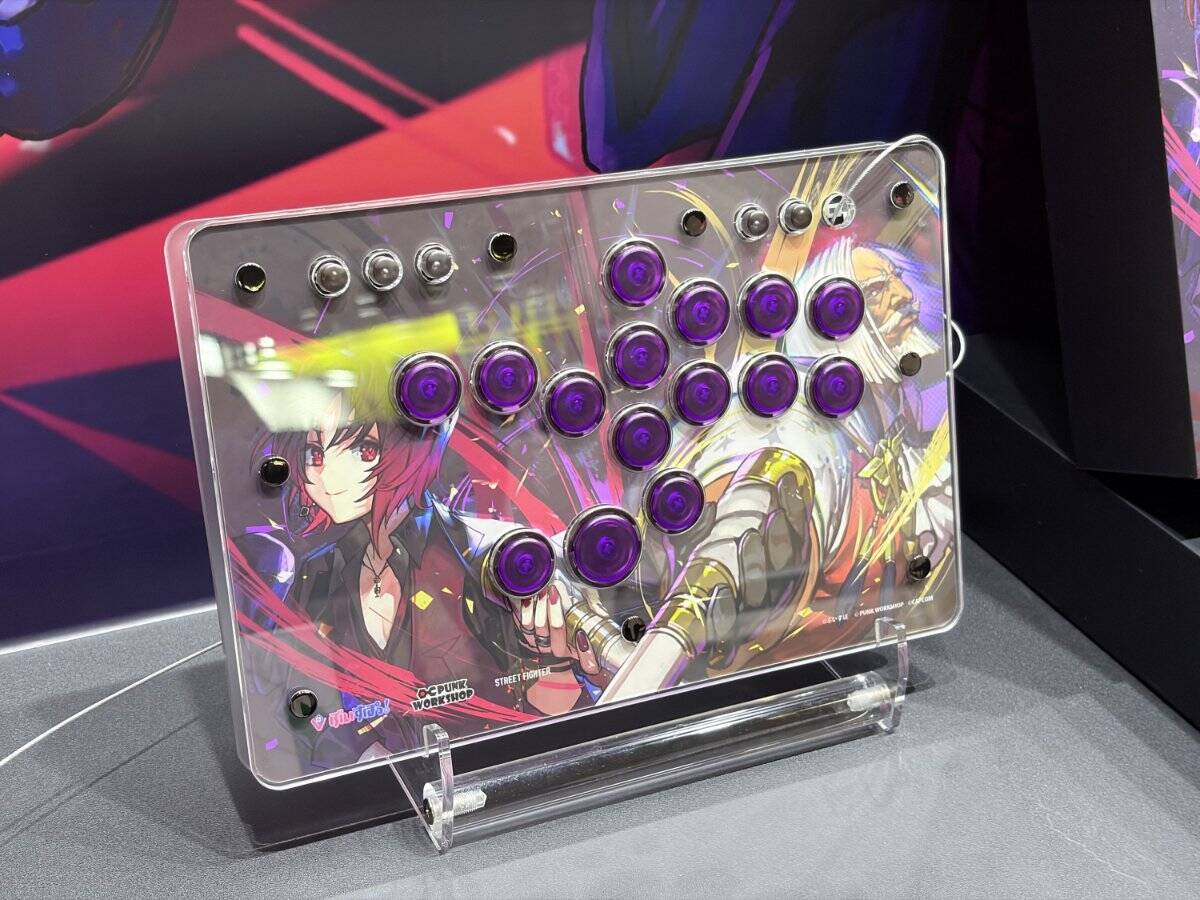 【TGS2026】「PUNK WORKSHOP」ブースレポート！「ぶいすぽっ！」×「スト6」や「にじさんじ」とのコラボレバーレスコントローラーが勢揃い