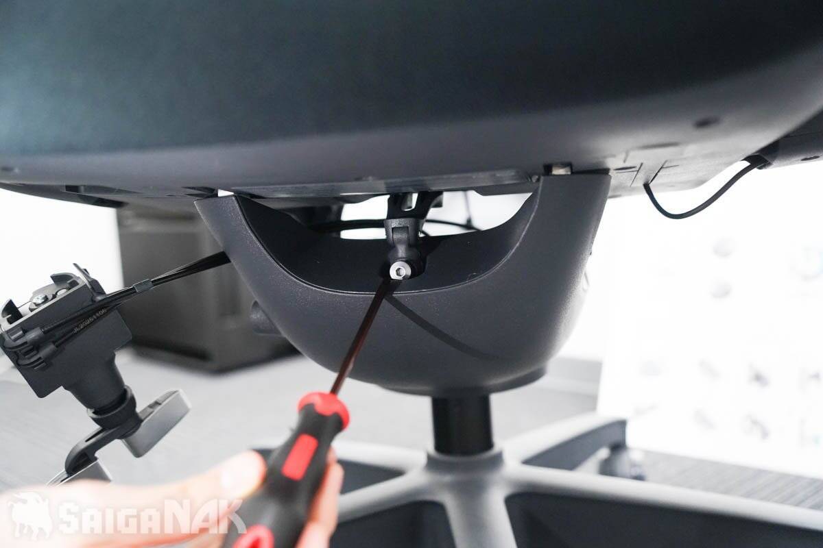変幻自在のサポートで自動で姿勢を正してくれる！エルゴノミクスチェア「LiberNovo Omni」を開封＆レビュー！