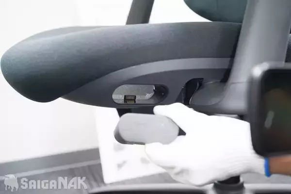 「変幻自在のサポートで自動で姿勢を正してくれる！エルゴノミクスチェア「LiberNovo Omni」を開封＆レビュー！」の画像