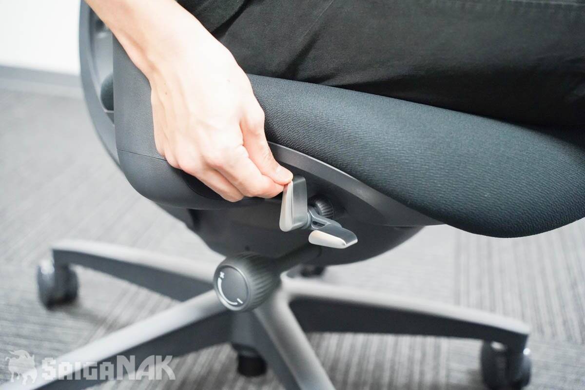 変幻自在のサポートで自動で姿勢を正してくれる！エルゴノミクスチェア「LiberNovo Omni」を開封＆レビュー！