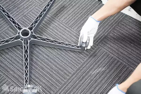 「変幻自在のサポートで自動で姿勢を正してくれる！エルゴノミクスチェア「LiberNovo Omni」を開封＆レビュー！」の画像
