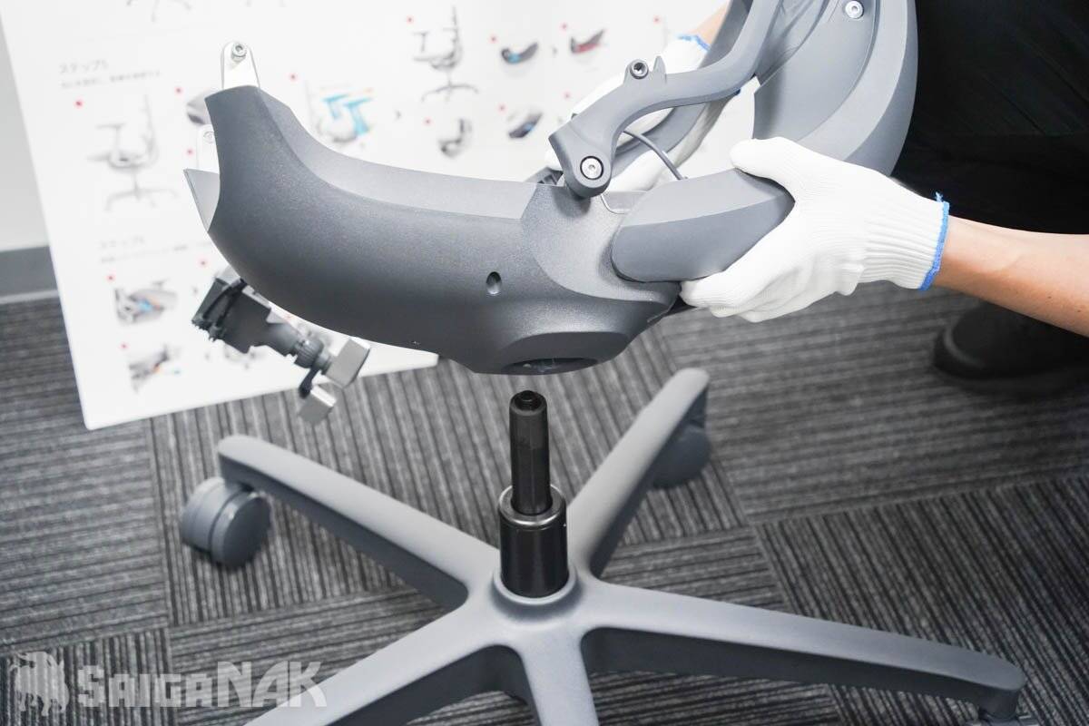 変幻自在のサポートで自動で姿勢を正してくれる！エルゴノミクスチェア「LiberNovo Omni」を開封＆レビュー！