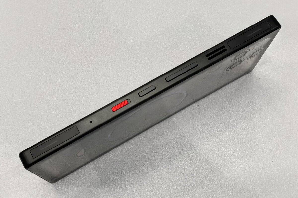 ゲーミングスマホ最頂点を目指す「REDMAGIC 11S Pro」が登場！