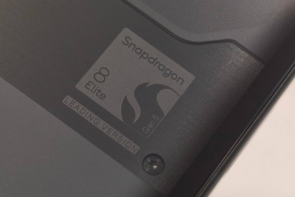 ゲーミングスマホ最頂点を目指す「REDMAGIC 11S Pro」が登場！