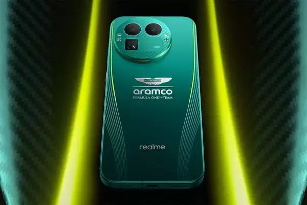 「ゲームだけじゃない！ランボルギーニ、スターウォーズなど中国のコラボスマホが続々登場」の画像