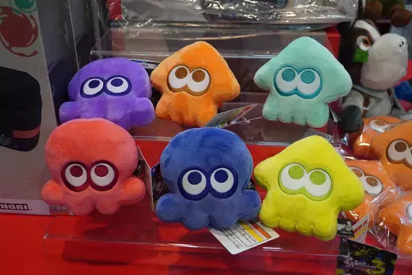 「【ACGHK 2026】初出展のNintendo Switch専門店「Assemble」ブースレポート！スプラレイダースやドラクエなどの名作グッズがずらり」の画像