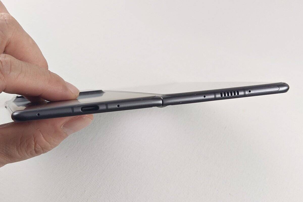 激安折りたたみスマホ登場！実質2万円台でも購入できる「nubia Fold」をレビュー