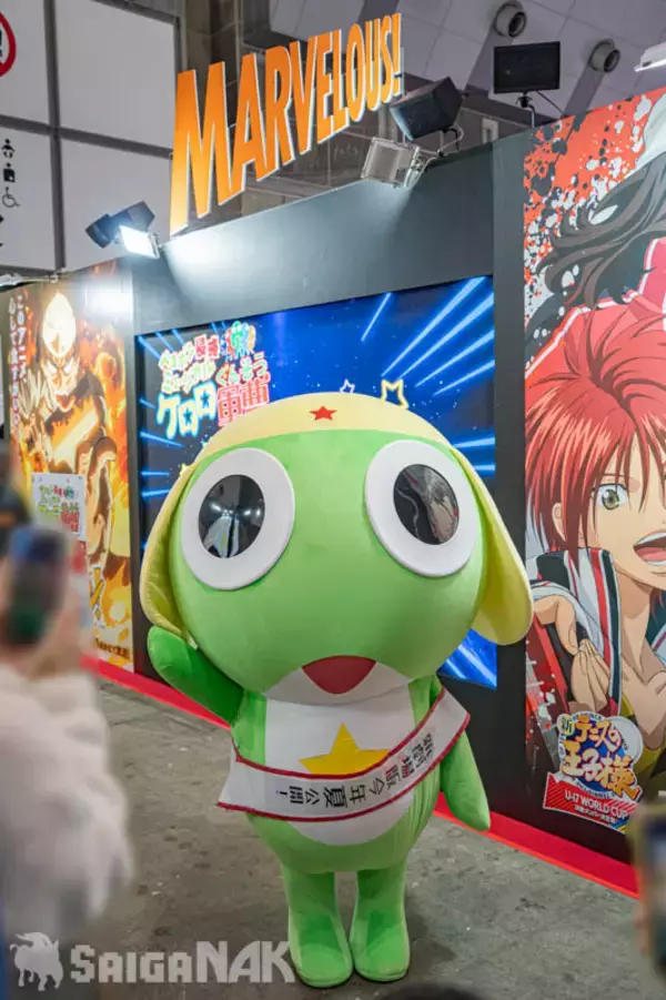 「【AnimeJapan 2026】マーベラスブースレポート！20周年の「家庭教師ヒットマンREBORN!」や舞台化決定の「ケロロ軍曹」など」の画像