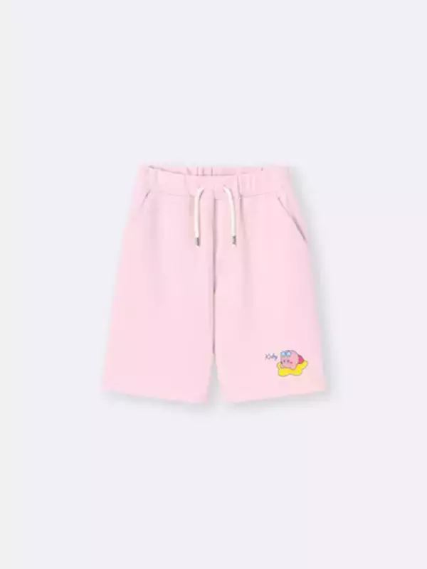 「GUと「星のカービィ」のコラボレーションアイテムが5月1日から発売！リゾート気分あふれるTシャツやラウンジウェアなどラインナップ」の画像