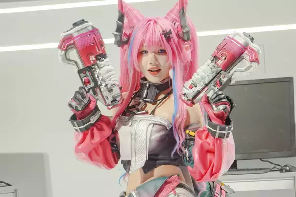 「【TGS2026】「アークナイツ:エンドフィールド」ブースをレポート！ゲーム内の工場を模したコンテンツやハイクオリティコスプレイヤーなど」の画像