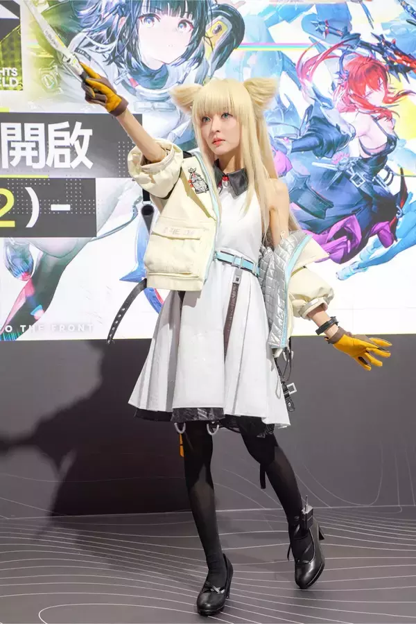 「【TGS2026】「アークナイツ:エンドフィールド」ブースをレポート！ゲーム内の工場を模したコンテンツやハイクオリティコスプレイヤーなど」の画像