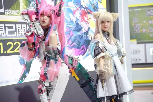 「【TGS2026】「アークナイツ:エンドフィールド」ブースをレポート！ゲーム内の工場を模したコンテンツやハイクオリティコスプレイヤーなど」の画像