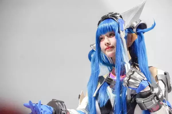 「【TGS2026】「アークナイツ:エンドフィールド」ブースをレポート！ゲーム内の工場を模したコンテンツやハイクオリティコスプレイヤーなど」の画像