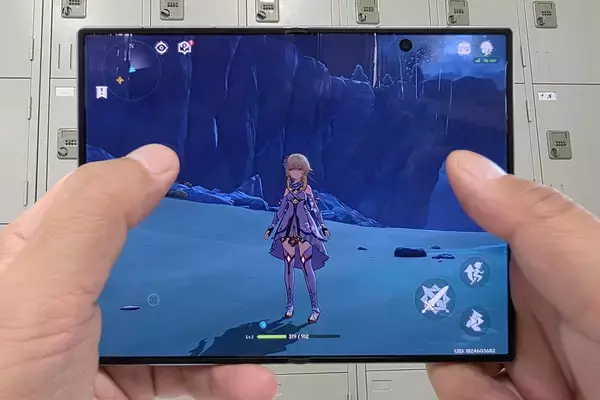 「ゲーム用に最適サイズのスマホが出た！サムスン「Galaxy Z Fold8」をチェック」の画像