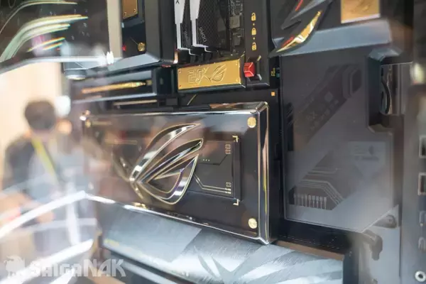 「【ACGHK 2026】20周年を迎えた「ROG」ブースをレポート！キーボード、マウスなど人気ゲーミングアイテムが勢揃い」の画像
