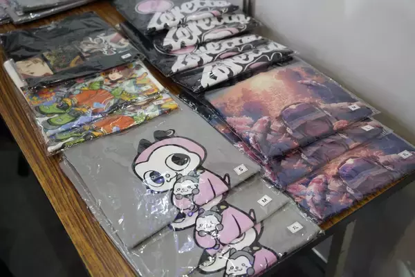 「【TGS2026】東京ゲームショウブースをフォトレポート！東京ゲームショウのマスコットキャラクター「フェレッタ」のグッズなどが展開」の画像