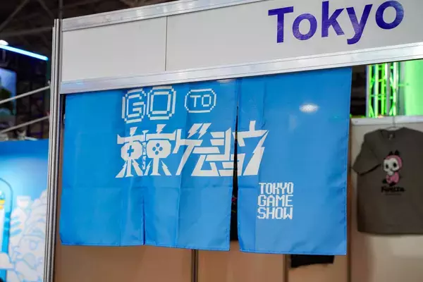 「【TGS2026】東京ゲームショウブースをフォトレポート！東京ゲームショウのマスコットキャラクター「フェレッタ」のグッズなどが展開」の画像