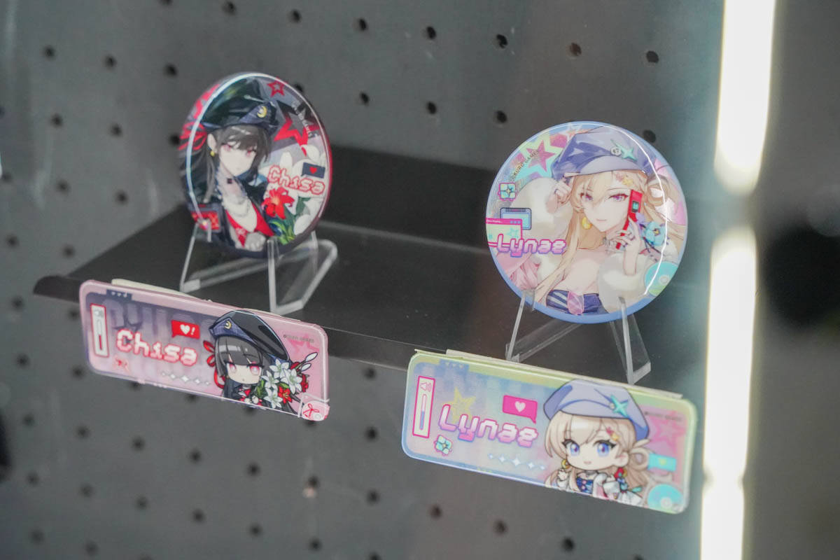 【TGS2026】鳴潮ブースをフォトレポート！様々なグッズやスタンディパネル、コスプレイヤーも！