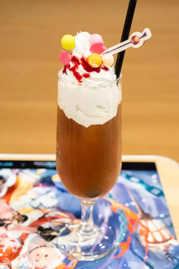 「「Shadowverse: Worlds Beyond」× and GALLERY コラボカフェレポート！オリジナルグッズや豪華ノベルティも」の画像