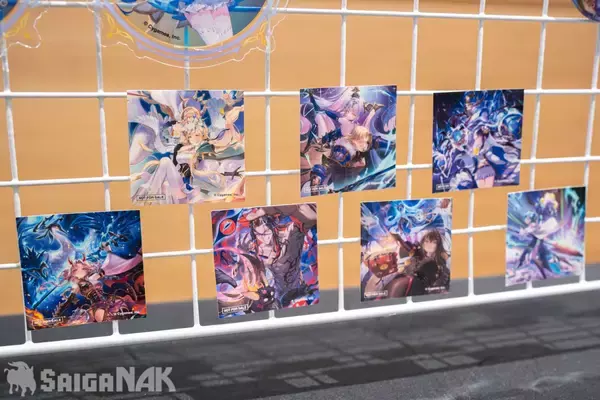 「「Shadowverse: Worlds Beyond」× and GALLERY コラボカフェレポート！オリジナルグッズや豪華ノベルティも」の画像