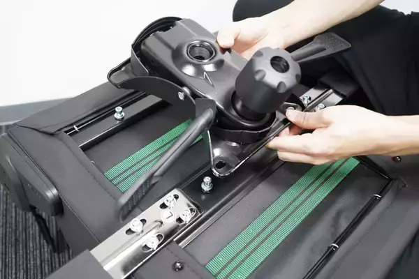 「イギリス発の紳士なゲーミングチェア「Boulies Master Rex」をレビュー！リクライニングとオットマンで“寝れます”」の画像