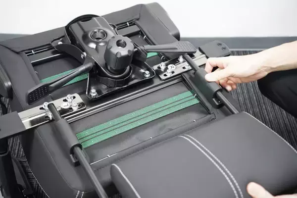 「イギリス発の紳士なゲーミングチェア「Boulies Master Rex」をレビュー！リクライニングとオットマンで“寝れます”」の画像