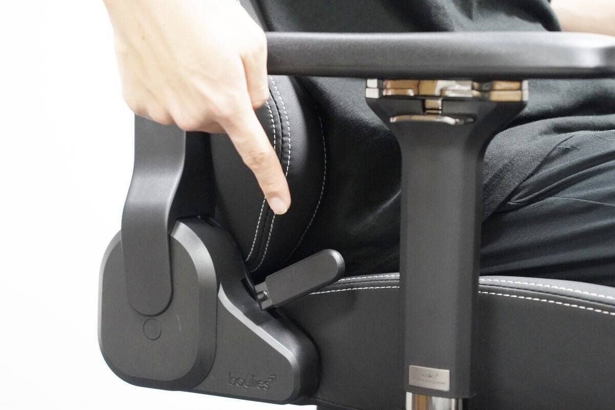 イギリス発の紳士なゲーミングチェア「Boulies Master Rex」をレビュー！リクライニングとオットマンで“寝れます”