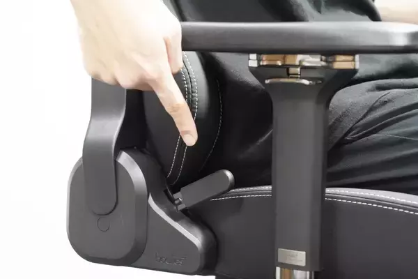 「イギリス発の紳士なゲーミングチェア「Boulies Master Rex」をレビュー！リクライニングとオットマンで“寝れます”」の画像