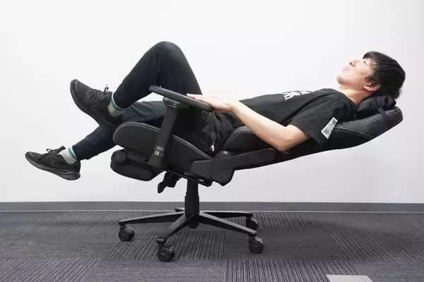 「イギリス発の紳士なゲーミングチェア「Boulies Master Rex」をレビュー！リクライニングとオットマンで“寝れます”」の画像