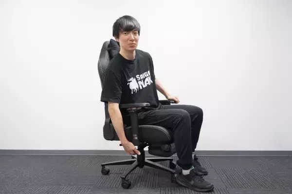 「イギリス発の紳士なゲーミングチェア「Boulies Master Rex」をレビュー！リクライニングとオットマンで“寝れます”」の画像