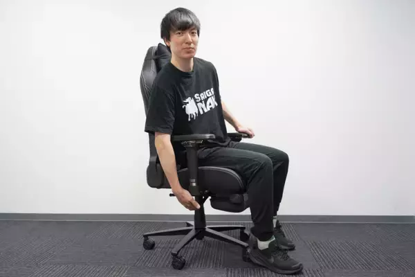 「イギリス発の紳士なゲーミングチェア「Boulies Master Rex」をレビュー！リクライニングとオットマンで“寝れます”」の画像