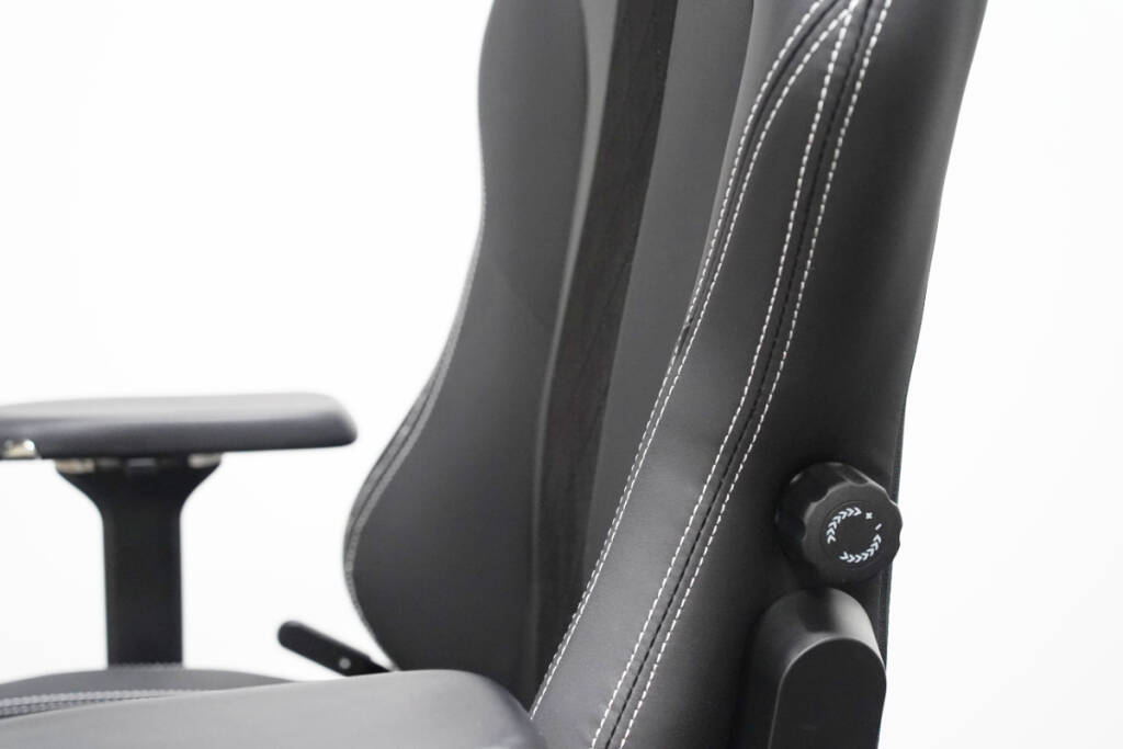 イギリス発の紳士なゲーミングチェア「Boulies Master Rex」をレビュー！リクライニングとオットマンで“寝れます”