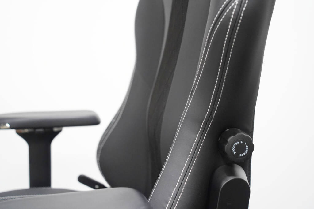 イギリス発の紳士なゲーミングチェア「Boulies Master Rex」をレビュー！リクライニングとオットマンで“寝れます”