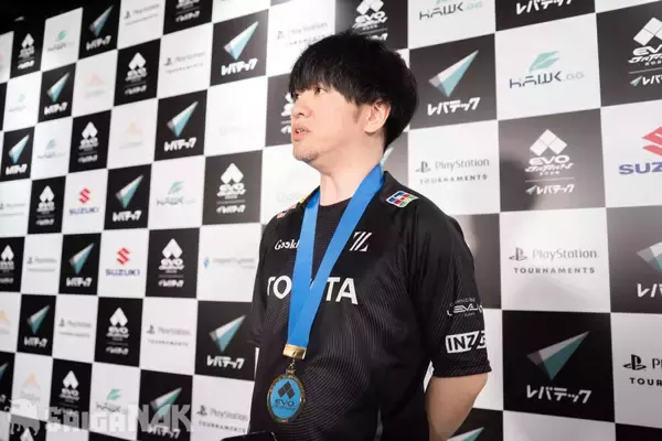 「【EVO Japan 2026】GGST部門優勝のちゅらら選手にインタビュー「5年目でようやく」「勝利の秘訣は相手の気持ちに合わせること」」の画像