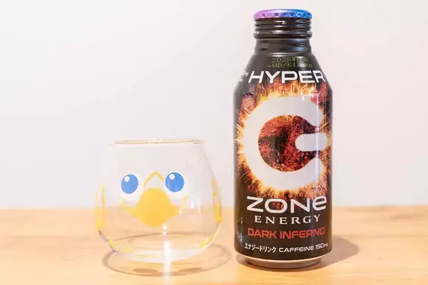 「はじける強炭酸！ZONe史上最強のカフェイン量を含むエナジードリンク「HYPER ZONe ENERGY DARK INFERNO」をレビュー！」の画像