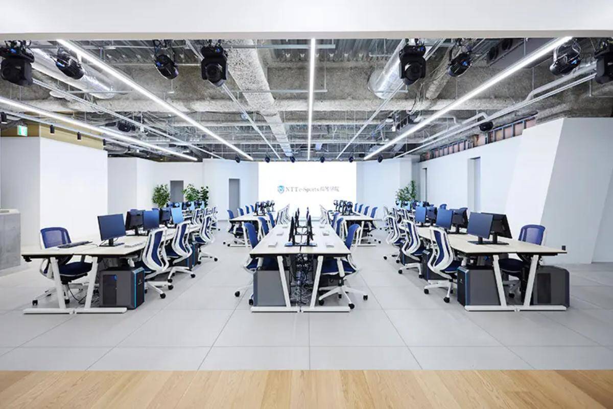 「東京通信大学」と「NTTe-Sports」が教育連携！eスポーツで広がる学生の未来