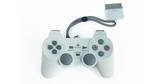 「初代プレステのコントローラを再現した「シリコーンポーチ DUALSHOCK」が登場！実物とほぼ同じサイズ」の画像1