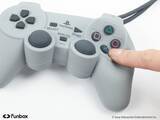 「初代プレステのコントローラを再現した「シリコーンポーチ DUALSHOCK」が登場！実物とほぼ同じサイズ」の画像4