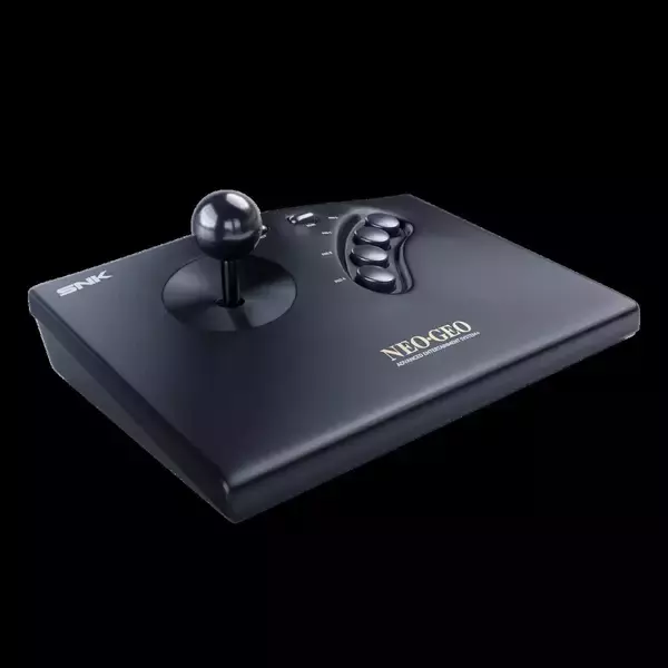 「「NEOGEO AES+」が11月12日に発売！アルティメットエディションには懐かしの10作品が付属」の画像