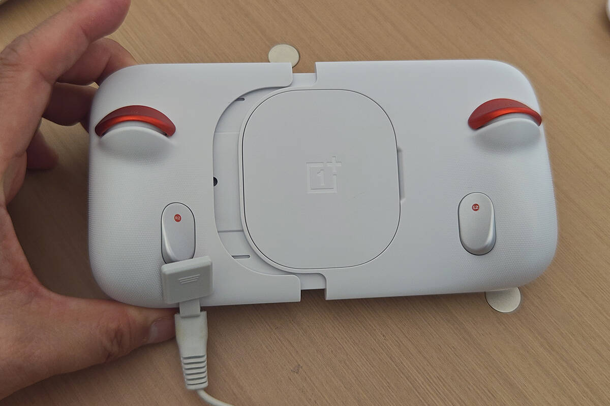 ゲームパッドの操作も快適なハイエンドモデル「OnePlus Ace 6 Ultra」をレビュー