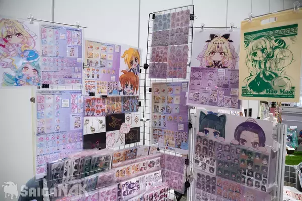 「【ACGHK 2026】香港世界同人祭ブースレポート！hololiveなどVTuberのオリジナルグッズが盛りだくさん」の画像