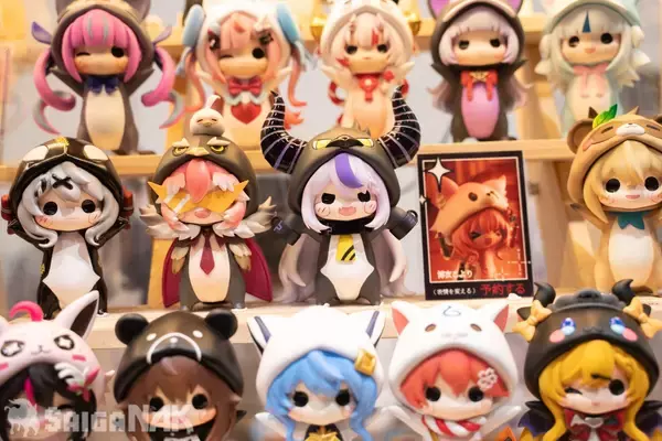「【ACGHK 2026】香港世界同人祭ブースレポート！hololiveなどVTuberのオリジナルグッズが盛りだくさん」の画像