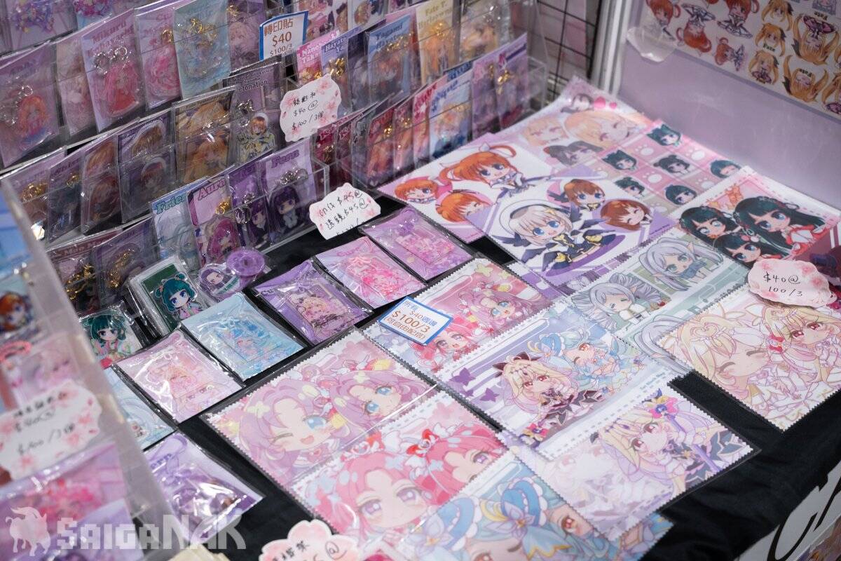 【ACGHK 2026】香港世界同人祭ブースレポート！hololiveなどVTuberのオリジナルグッズが盛りだくさん