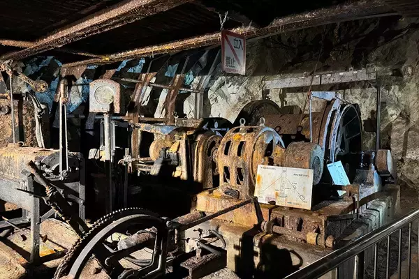 「「薩摩金山蔵」は没入度満点なリアルイマーシブ空間！酒好きゲーマーが実際に体験してみた！」の画像