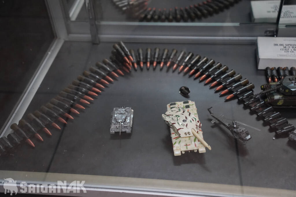 EVOに行くならココも行け！「Battlefield Vegas」でタルコフに登場する銃のホンモノを撃ってきた(写真: 全51枚)