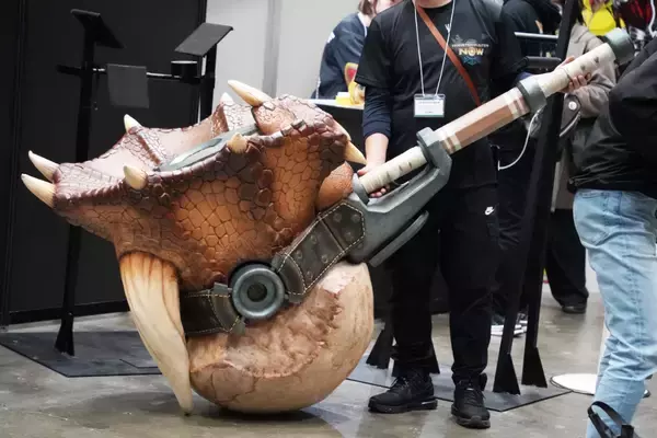 「「モンスターハンターフェスタ'26」現地レポートPart.2！繊細な造形で再現された装備の数々が展示」の画像