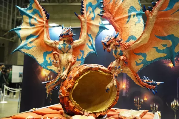 「「モンスターハンターフェスタ'26」現地レポートPart.2！繊細な造形で再現された装備の数々が展示」の画像