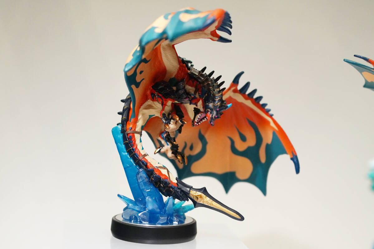 「モンスターハンターフェスタ'26」現地レポートPart.2！繊細な造形で再現された装備の数々が展示