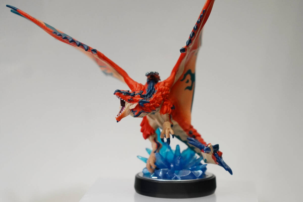 「モンスターハンターフェスタ'26」現地レポートPart.2！繊細な造形で再現された装備の数々が展示