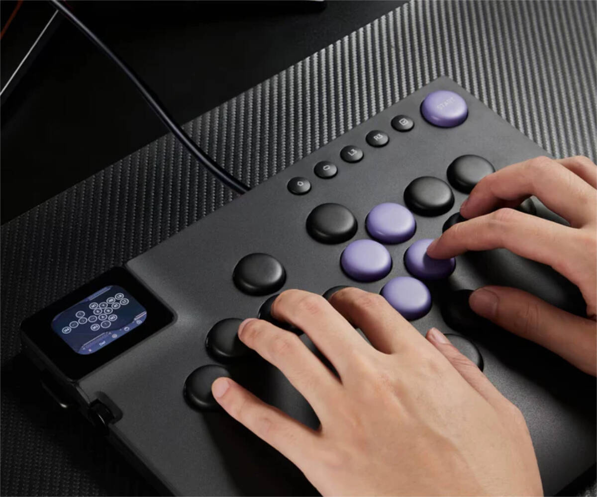 Akkoから初のレバーレスアーケードコントローラー「FUNBOX」発売！キーボードメーカーのノウハウを詰め込んだ高い操作性